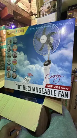 I8" Rechargeable Standing Fan