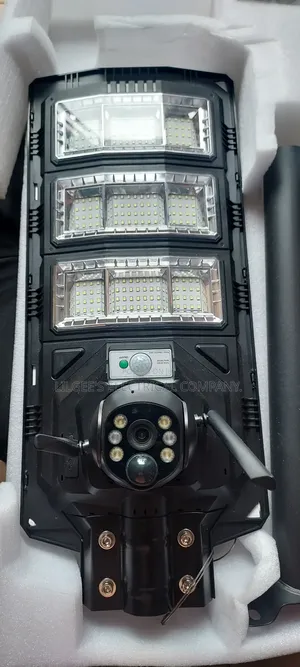 Original 450 Watts Solar Street Light With CCTV Camera
