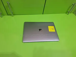 Laptop Apple MacBook Pro 2019 16GB Intel Core I7 SSD 256GB