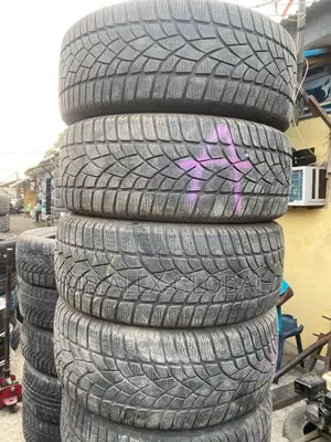 235/50/18 Dunlop