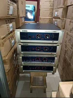 Original Yamaha P7000s Speaker Amplifier