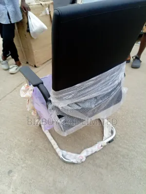 Executive Leather Visitors Chair, With Armrest.