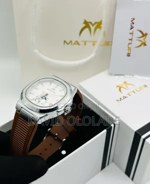 *Maturri Rubber Waterproof Wristwatch*