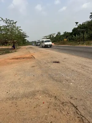 50 Acres of Land for Sale Along Ife Ibadan Expressway