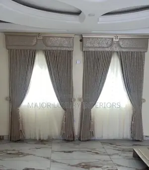 New Design Board With Solid Curtains