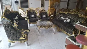 Elegant Classic Royal Sofa Chairs.
