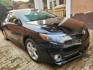 Toyota Camry SE 4dr Sedan (2.5L 4cyl 6A) 2012 Black
