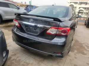 Toyota Corolla 2013 Gray