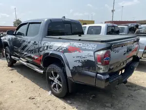 Toyota Tacoma TRD Sport 2018 Gray