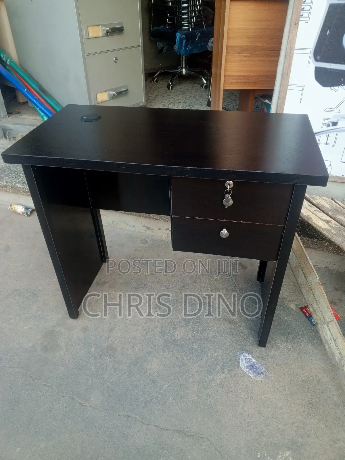 3 Ft Office Table