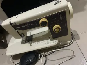 Table Top Sewing Machine