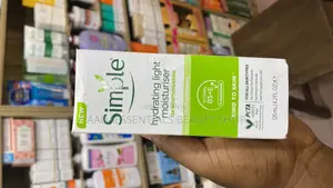 Simple -Hydrating Light Moisturizer 125ml