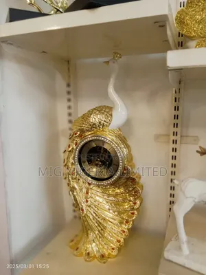 Centre Piece Gold Eagle Clock Decorations 55cmx25cm