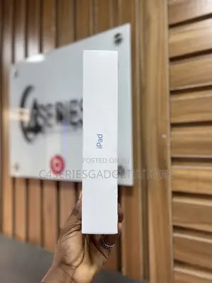 New Apple iPad (2022) 64 GB Blue