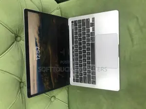 Laptop Apple MacBook Pro 2020 16GB Intel Core i5 SSD 512GB