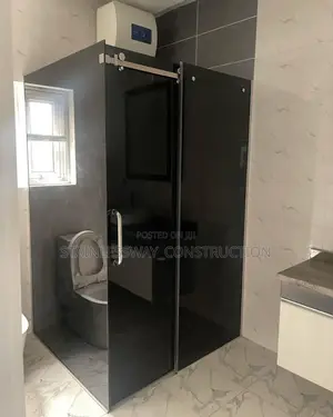 Refreshing Black Showercubicle Experience