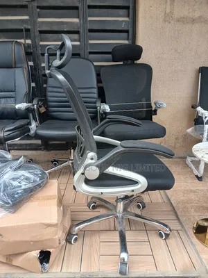 Luxury Executive Chair With Headrest