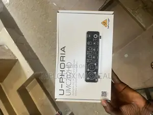 Behringer U-Phoria Umc202hd Audio Interface