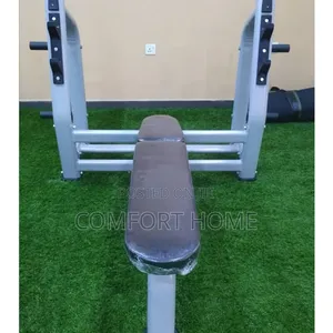 Commercial Weight Bench
