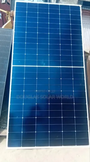 700w Solar Panel