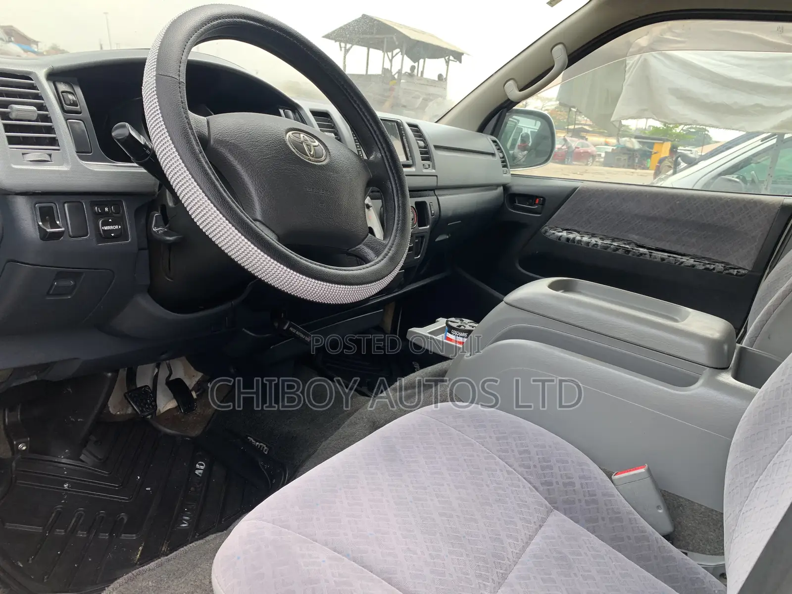 Toyota Regius 2012 White
