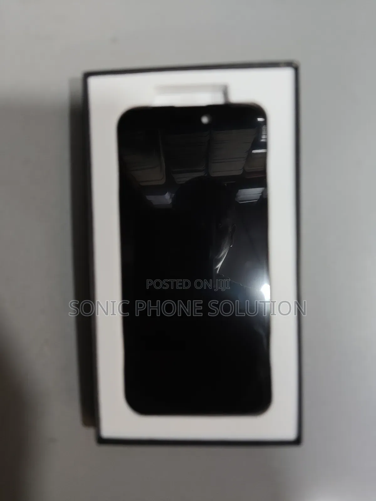 iPhone 15 Screen Oled