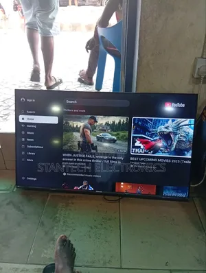 Hisense Television Tv 43inches Smart 4 Months Use