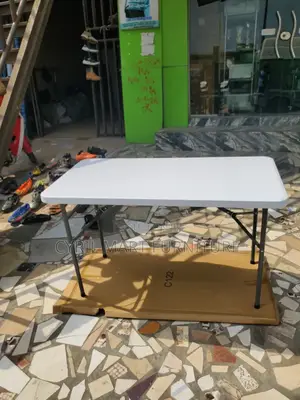 4ft Banquet Table 6 Seater