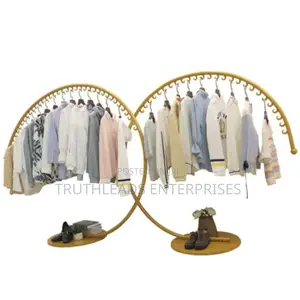 C Shape Modern Boutiques Clothes Displaying Stand