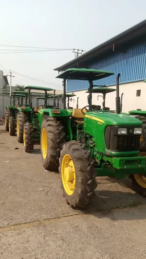 John Deer 4x4 Tractor 75hp