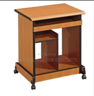 Mobile Computer Desk