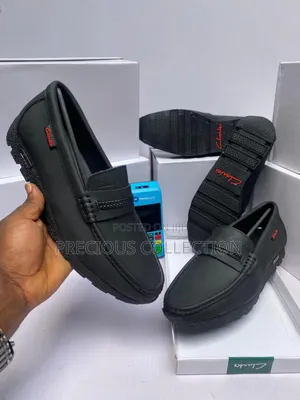 Men's All Black Clark's Plain Leather Loafers