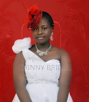 Red Fascinator