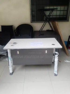 1.2 Meters Table