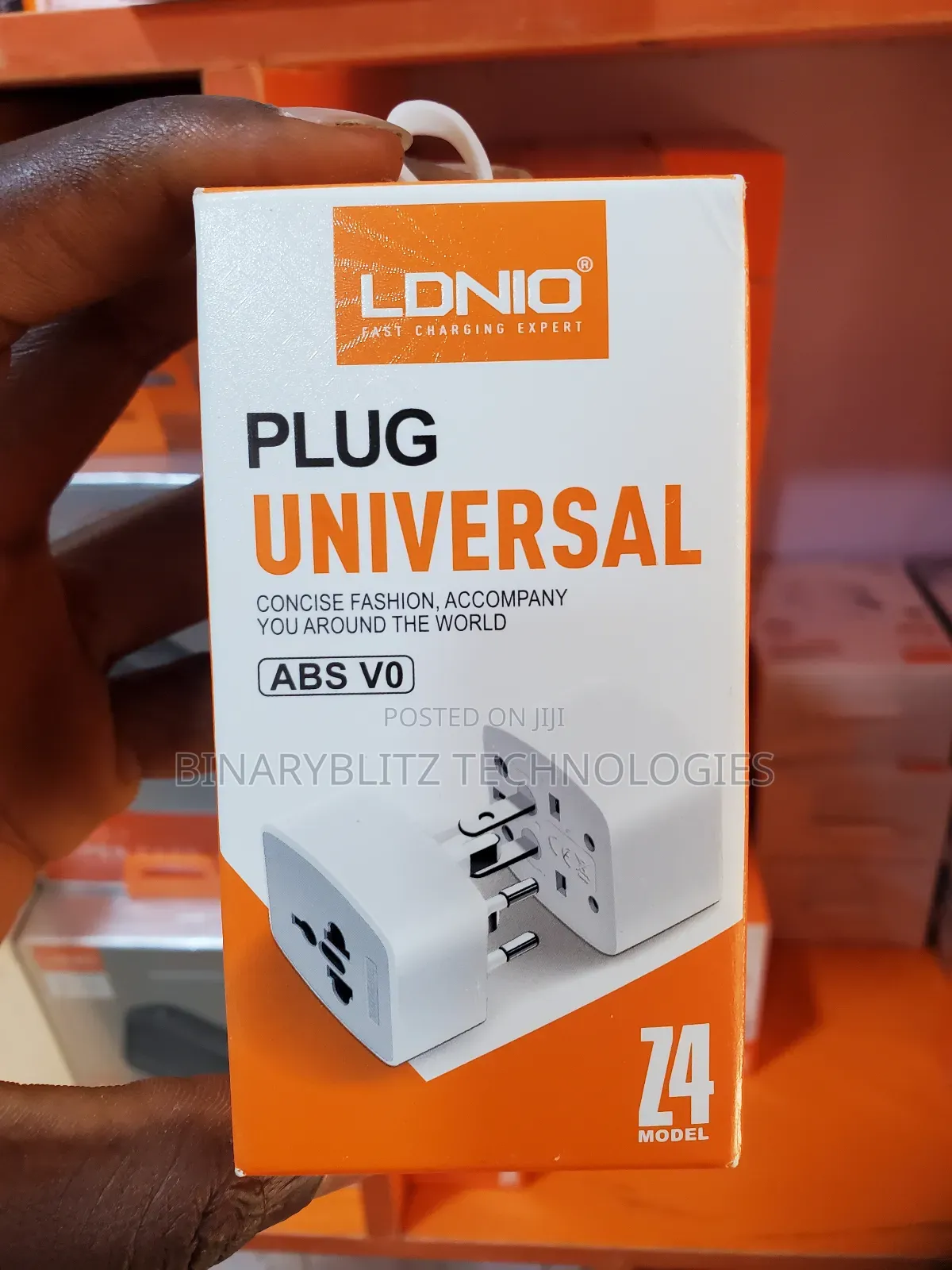 Sleek Design Ldnio Universal Plug Travel Adapter