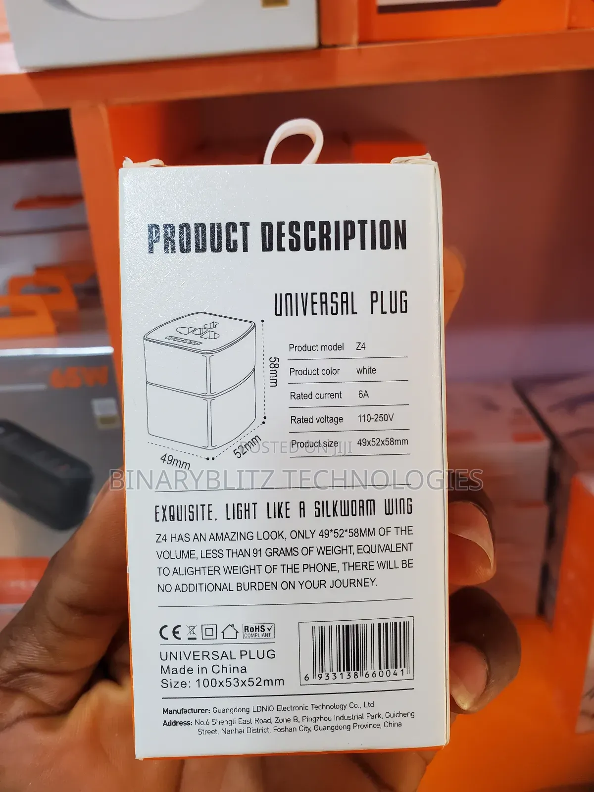 Sleek Design Ldnio Universal Plug Travel Adapter