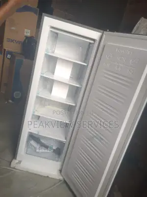 Eco - Friendly Skyrun 180l Freezer - Smart Energy Use