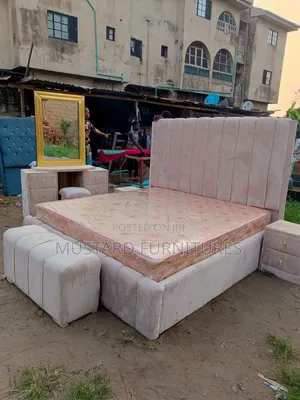 Quality Padded Complete Set of 6x6ft Bedframe