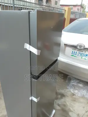 The Ultimate Space-Saving Hisense Double Door Fridge – 154l