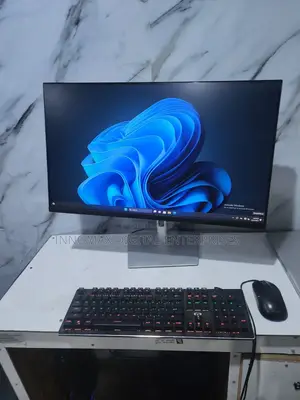 Dell Ultrasharp 24-Inch Framelss FHD 1080p Ips Panel Monitor