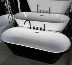 Luxury Round Black and White Bathtub With Mixer