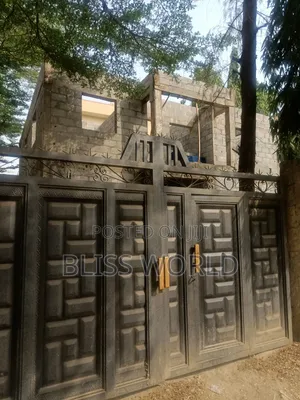 4bdrm Duplex in Utako for sale