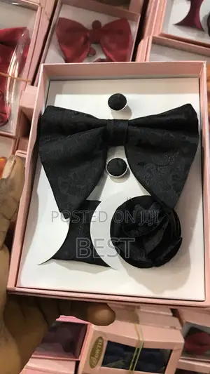 Men Classic Quality Material Butterfly Design Bow Ties