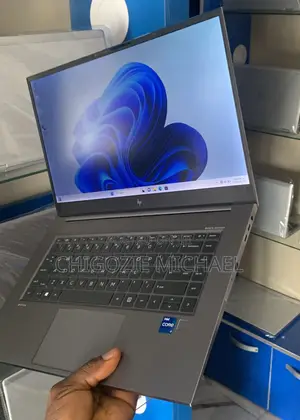 Laptop HP Zbook Studio G7 16GB Intel Core I7 SSD 512GB