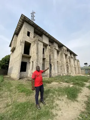 2bdrm Block of Flats in Spring Valley Estate, Port-Harcourt for sale