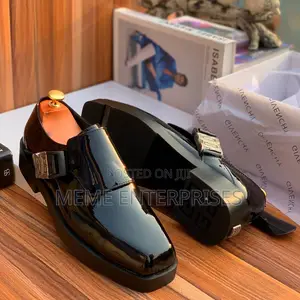 Givenchy _Shoe