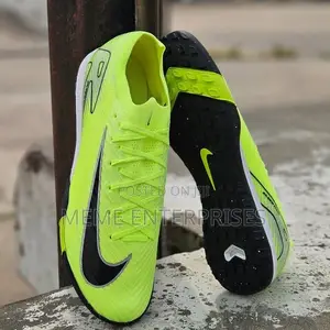 Nike_ Trainers