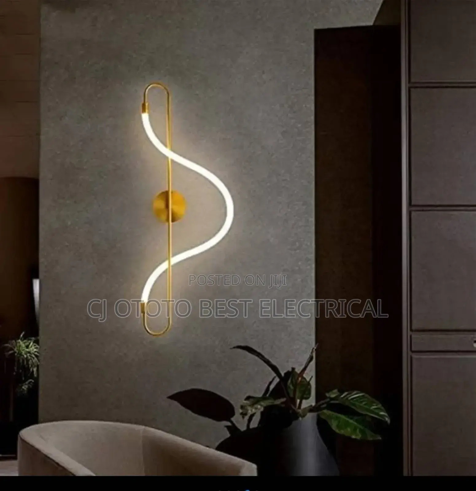 Lew Wall Light