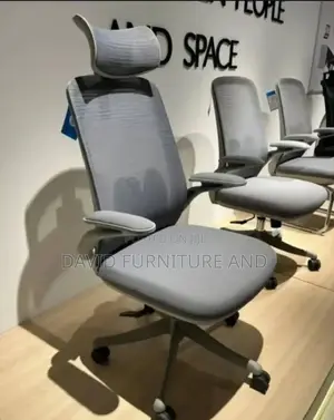 Swivel Adjustable Office Seat