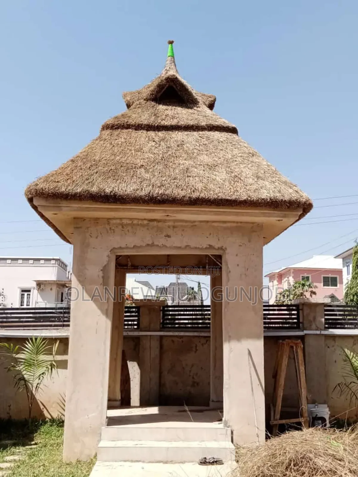 Gazebo Hut